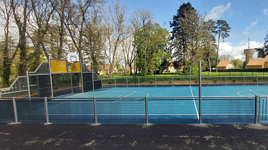 City Stade Mini-Stadium à Montigny le Roi (52)